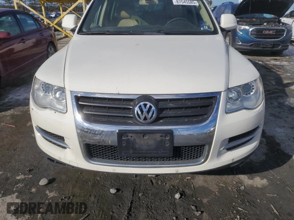 2010 Volkswagen Touareg VR6 with VIN WVGBF7A92AD003436, listed as a Copart auction lot 87545585 with 145,716 mi miles and Clean Title. Bid and sale history available at DreamBid. Image 12.
