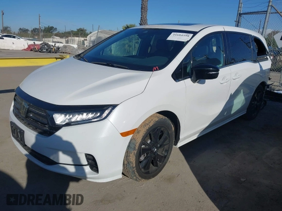 2024 Honda Odyssey Sport with VIN 5FNRL6H70RB061575, listed as a IAAI auction lot 41684598 with 8,187 mi miles and . Bid and sale history available at DreamBid. Image 20.