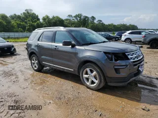 2018 Ford Explorer XLT z VIN 1FM5K7D80JGC64509, wystawiony jako Copart lot #60110275 z przebiegiem 60 711 mil mil oraz Szkoda całkowita • Salvage title. Historia ofert i sprzedaży dostępna na DreamBid. Obrazek 1.