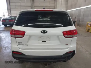 2017 Kia Sorento LX z VIN 5XYPGDA38HG281058, wystawiony jako IAAI lot #41966507 z przebiegiem 120 123 mil mil oraz . Historia ofert i sprzedaży dostępna na DreamBid. Obrazek 17.