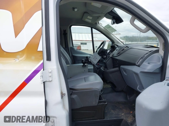 2017 Ford Transit с VIN 1FTYE1ZM3HKB35196, выставлен на аукционе IAAI как лот 42061557 с пробегом 88 581 миль миль и . История ставок и продаж доступна на DreamBid. Изображение 5.