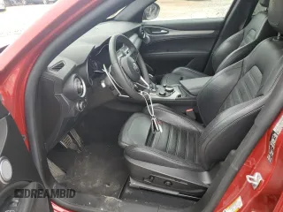 2018 Alfa Romeo Stelvio Ti Sport z VIN ZASFAKNN3J7B67248, wystawiony jako Copart lot #42681384 z przebiegiem 62 407 mil mil oraz Szkoda całkowita • Salvage title. Historia ofert i sprzedaży dostępna na DreamBid. Obrazek 7.