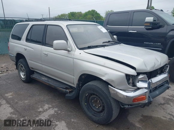 1998 Toyota 4Runner SR5 с VIN JT3GN86RXW0063561, выставлен на аукционе IAAI как лот 42300471 с пробегом 311 139 миль миль и . История ставок и продаж доступна на DreamBid. Изображение 1.