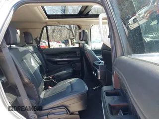 2019 Ford Expedition Platinum with VIN 1FMJU1MT6KEA52494, listed as a IAAI auction lot 41802986 with 119,922 mi miles. Bid and sale history available at carsss.com. Image 8.