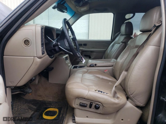 2002 Chevrolet Silverado 1500HD LT with VIN 1GCGK13U52F196739, listed as a Copart auction lot 76133694 with 208,404 mi miles and Salvage Title. Bid and sale history available at carsss.com. Image 7.