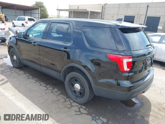2016 Ford Police Interceptor Utility z VIN 1FM5K8AR8GGB36191, wystawiony jako IAAI lot #42046563 z przebiegiem 102 912 mil mil oraz . Historia ofert i sprzedaży dostępna na DreamBid. Obrazek 3.