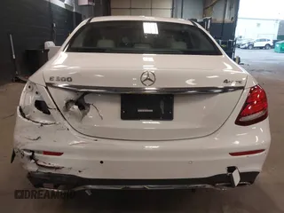 2019 Mercedes-Benz E 300 z VIN WDDZF4KB0KA595852, wystawiony jako IAAI lot #42060124 z przebiegiem 106 084 mil mil oraz . Historia ofert i sprzedaży dostępna na DreamBid. Obrazek 16.