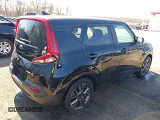 2021 Kia Soul S with VIN KNDJ23AU8M7792932, listed as a IAAI auction lot 41885085 with 68,891 mi miles and . Bid and sale history available at DreamBid. Image 4.