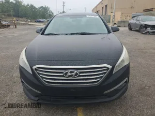 2015 Hyundai Sonata SE z VIN 5NPE24AF2FH141643, wystawiony jako Copart lot #57027995 z przebiegiem 149 648 mil mil oraz Czysty tytuł • Clean title. Historia ofert i sprzedaży dostępna na DreamBid. Obrazek 5.
