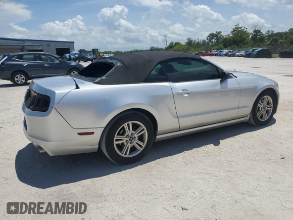 2014 Ford Mustang V6 with VIN 1ZVBP8EM6E5280254, listed as a Copart auction lot 61367625 with 81,346 mi miles and Salvage title. Bid and sale history available at DreamBid. Image 3.