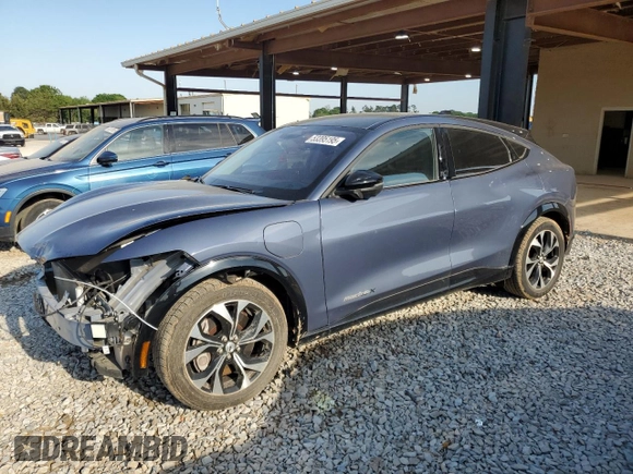 2021 Ford Mustang Mach-E Premium z VIN 3FMTK3SU2MMA27515, wystawiony jako Copart lot #53395195 z przebiegiem 68 826 mil mil oraz Szkoda całkowita • Salvage title. Historia ofert i sprzedaży dostępna na DreamBid. Obrazek 1.