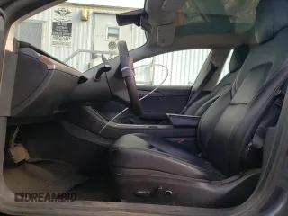 2022 Tesla Model 3 Long Range z VIN 5YJ3E1EB6NF290946, wystawiony jako Copart lot #54937825 z przebiegiem 111 044 mil mil oraz Szkoda całkowita • Salvage title. Historia ofert i sprzedaży dostępna na DreamBid. Obrazek 7.
