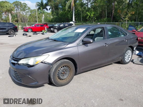 2015 Toyota Camry XLE with VIN 4T1BF1FK1FU069640, listed as a IAAI auction lot 42114496 with 67,702 mi miles and . Bid and sale history available at carsss.com. Image 17.