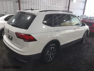 2021 Volkswagen Tiguan S with VIN 3VV1B7AX6MM081755, listed as a IAAI auction lot 41864918 with 40,406 mi miles. Bid and sale history available at carsss.com. Image 4.