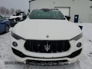 2018 Maserati Levante S GranSport z VIN ZN661YUS9JX285547, wystawiony jako Copart lot #46831575 z przebiegiem 60 369 mil mil oraz Czysty tytuł • Clean title. Historia ofert i sprzedaży dostępna na DreamBid. Obrazek 5.