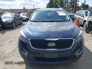 2017 Kia Sorento LX with VIN 5XYPGDA51HG335348, listed as a IAAI auction lot 42085131 with 191,601 mi miles and . Bid and sale history available at carsss.com. Image 12.