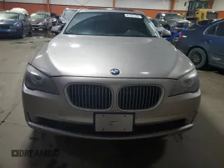 2010 BMW 7 Series 750Li xDrive z VIN WBAKC8C5XAC431447, wystawiony jako Copart lot #81781184 z przebiegiem 241 753 mil mil oraz Czysty tytuł • Clean title. Historia ofert i sprzedaży dostępna na DreamBid. Obrazek 5.