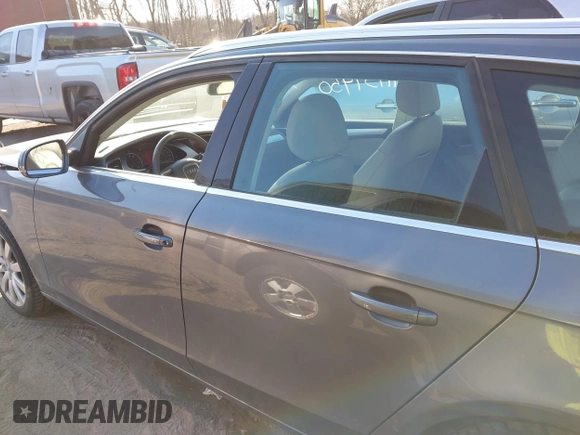 2012 Audi A4 Premium z VIN WAUSFAFL5CA112285, wystawiony jako IAAI lot #41739450 z przebiegiem 104 196 mil mil oraz . Historia ofert i sprzedaży dostępna na DreamBid. Obrazek 14.