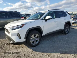 2024 Toyota RAV4 XLE with VIN 2T3P1RFV0RW480195, listed as a Copart auction lot 81470464 with 2,963 mi miles and Salvage title. Bid and sale history available at DreamBid. Image 1.