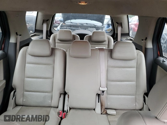 2008 Ford Taurus X SEL z VIN 1FMDK02W68GA43723, wystawiony jako Copart lot #56650305 z przebiegiem 279 439 mil mil oraz Czysty tytuł • Clean title. Historia ofert i sprzedaży dostępna na DreamBid. Obrazek 10.