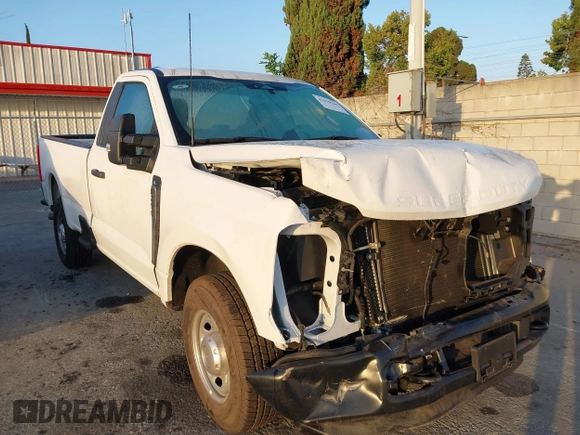 2023 Ford F-250 XL with VIN 1FTBF2AA6PEE09157, listed as a IAAI auction lot 42629266 with 15,571 mi miles and . Bid and sale history available at DreamBid. Image 1.