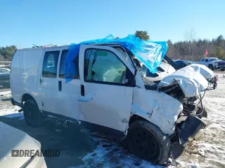 2013 GMC Savana Cargo Van with VIN 1GTS8AF49D1182881, listed as a IAAI auction lot 41416258 with Not Provided miles. Bid and sale history available at carsss.com. Image 13.