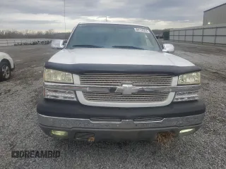 2004 Chevrolet Silverado 1500 LS with VIN 1GCEC14V24Z345895, listed as a Copart auction lot 84716324 with 209,964 mi miles and Salvage Title. Bid and sale history available at carsss.com. Image 5.