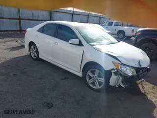 2012 Toyota Camry L with VIN 4T1BF1FK8CU570312, listed as a IAAI auction lot 41741829 with 183,980 mi miles. Bid and sale history available at carsss.com. Image 1.