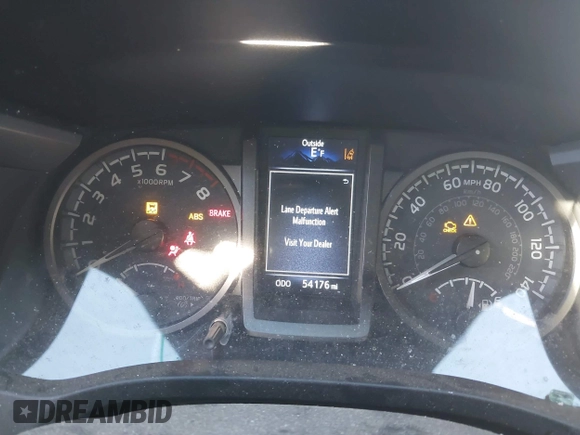 2021 Toyota Tacoma SR with VIN 3TYCZ5AN2MT039450, listed as a IAAI auction lot 40457613 with 54,176 mi miles and . Bid and sale history available at DreamBid. Image 7.