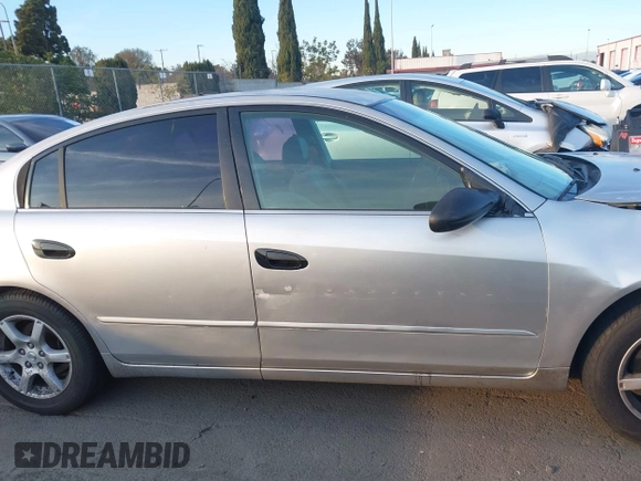 2002 Nissan Altima S with VIN 1N4AL11D72C174190, listed as a IAAI auction lot 41390812 with 171,646 mi miles. Bid and sale history available at carsss.com. Image 13.