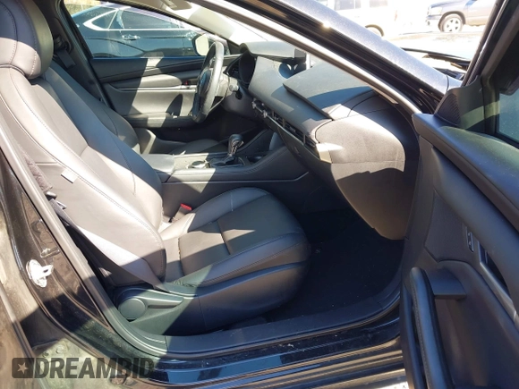 2022 Mazda 3 Select z VIN 3MZBPABL6NM304906, wystawiony jako IAAI lot #41634685 z przebiegiem 48 372 mil mil oraz . Historia ofert i sprzedaży dostępna na DreamBid. Obrazek 5.