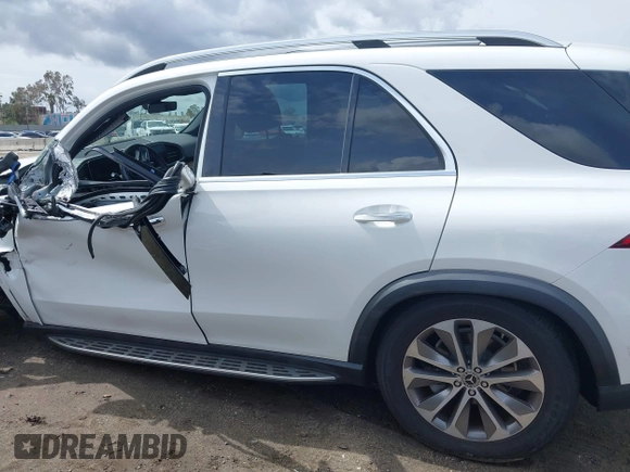 2020 Mercedes-Benz GLE 350 z VIN 4JGFB4KB2LA063217, wystawiony jako IAAI lot #41735179 z przebiegiem 61 550 mil mil oraz . Historia ofert i sprzedaży dostępna na DreamBid. Obrazek 14.