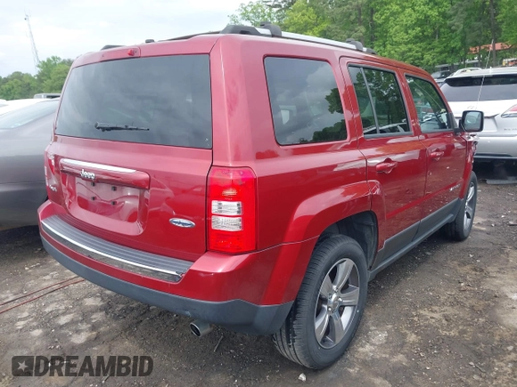 2016 Jeep Patriot Latitude z VIN 1C4NJRFBXGD657097, wystawiony jako IAAI lot #42094327 z przebiegiem 218 389 mil mil oraz . Historia ofert i sprzedaży dostępna na DreamBid. Obrazek 4.