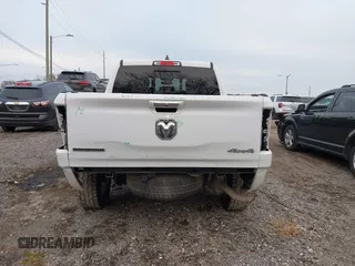2020 Ram 1500 Big Horn z VIN 1C6RRFFG5LN284440, wystawiony jako IAAI lot #40975635 z przebiegiem 105 400 mil mil oraz . Historia ofert i sprzedaży dostępna na DreamBid. Obrazek 17.