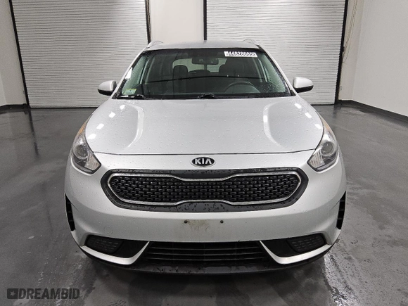 2017 Kia Niro LX with VIN KNDCB3LC1H5079952, listed as a Copart auction lot 44828085 with 180,348 mi miles and Clean Title. Bid and sale history available at carsss.com. Image 5.