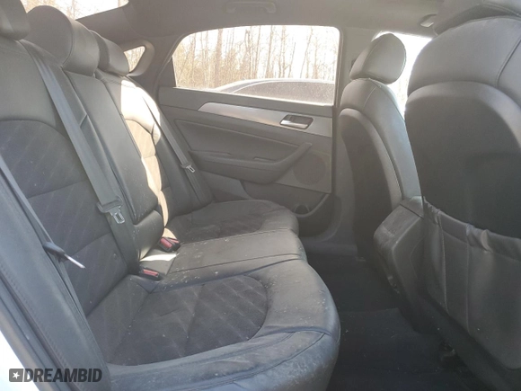 2019 Hyundai Sonata Sport with VIN 5NPE34AF3KH747637, listed as a Copart auction lot 48707865 with 189,257 mi miles and Salvage Title. Bid and sale history available at carsss.com. Image 10.