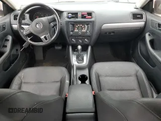 2011 Volkswagen Jetta SEL с VIN 3VWLZ7AJ1BM101094, выставлен на аукционе Copart как лот 53620215 с пробегом 147 414 миль миль и Чистый • Clean title. История ставок и продаж доступна на DreamBid. Изображение 8.