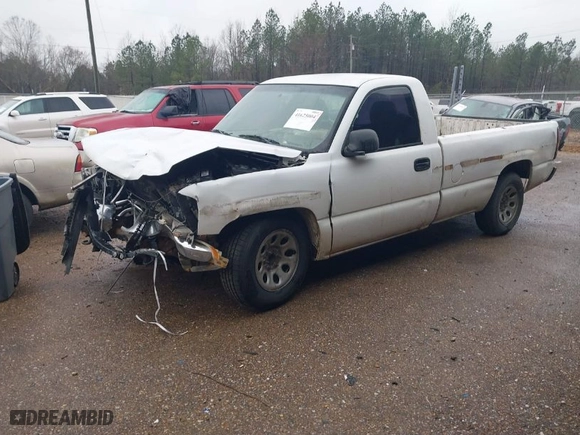 2005 GMC Sierra 1500 Work Truck with VIN 1GTEC14V15Z208030, listed as a IAAI auction lot 41625004 with 340,630 mi miles. Bid and sale history available at carsss.com. Image 2.