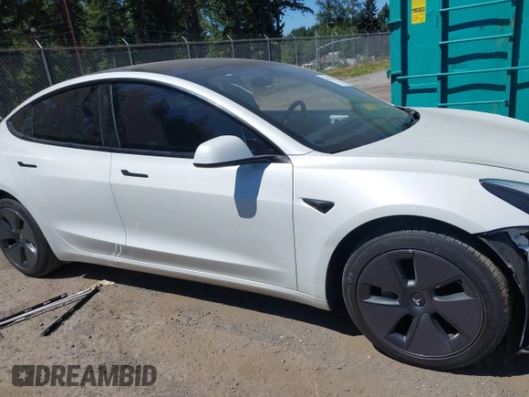 2023 Tesla Model 3 z VIN 5YJ3E1EA7PF611306, wystawiony jako IAAI lot #42826820 z przebiegiem 24 422 mil mil oraz . Historia ofert i sprzedaży dostępna na DreamBid. Obrazek 14.