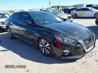 2019 Nissan Altima 2.5 SV with VIN 1N4BL4DVXKN306325, listed as a IAAI auction lot 41731601 with 66,883 mi miles. Bid and sale history available at carsss.com. Image 1.