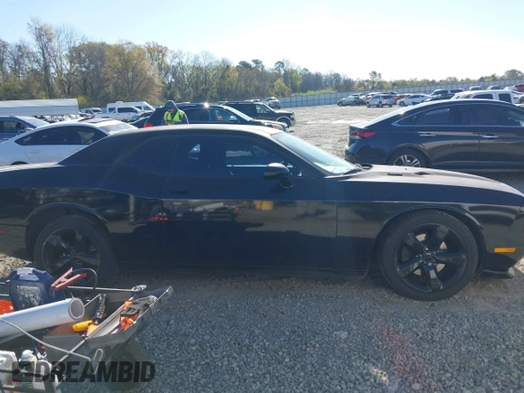 2014 Dodge Challenger R/T Plus z VIN 2C3CDYBT2EH274265, wystawiony jako IAAI lot #41845052 z przebiegiem 120 290 mil mil oraz . Historia ofert i sprzedaży dostępna na DreamBid. Obrazek 13.