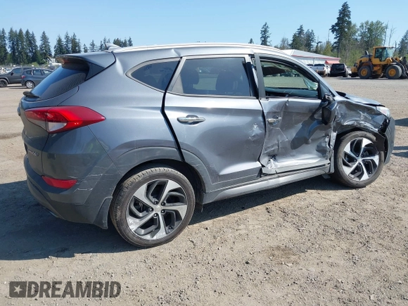 2016 Hyundai Tucson Limited with VIN KM8J33A26GU137391, listed as a IAAI auction lot 42088662 with 72,048 mi miles. Bid and sale history available at carsss.com. Image 4.