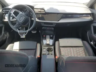 2024 Audi RS 3 z VIN WUAG4DGY6RA910025, wystawiony jako Copart lot #61962184 z przebiegiem 328 mil mil oraz Szkody całkowita. Historia ofert i sprzedaży dostępna na DreamBid. Obrazek 8.