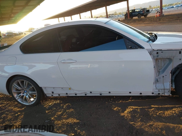 2011 BMW 3 Series 335i xDrive with VIN WBAKF9C51BE620345, listed as a IAAI auction lot 41739035 with 86,543 mi miles. Bid and sale history available at carsss.com. Image 14.
