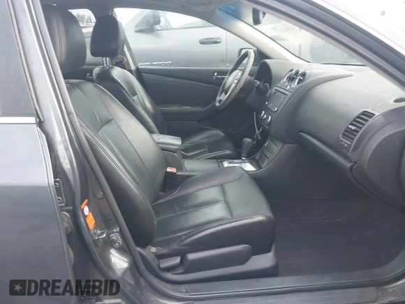 2007 Nissan Altima SL with VIN 1N4BL21E07N435982, listed as a IAAI auction lot 42044317 with 165,875 mi miles and . Bid and sale history available at carsss.com. Image 5.