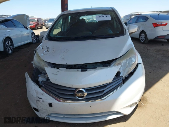 2015 Nissan Note SR z VIN 3N1CE2CPXFL375010, wystawiony jako IAAI lot #42141213 z przebiegiem 109 953 mil mil oraz . Historia ofert i sprzedaży dostępna na DreamBid. Obrazek 6.