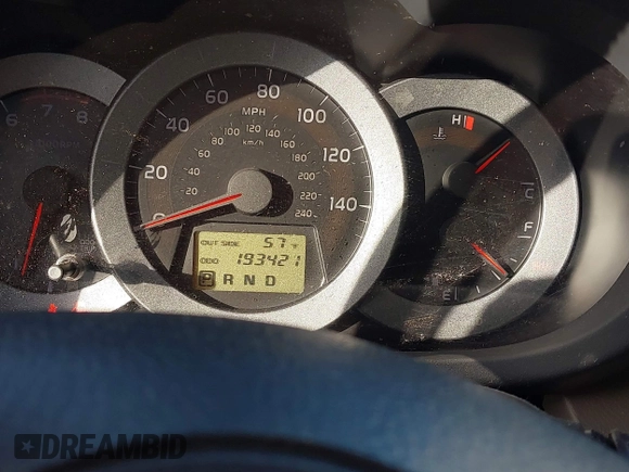 2008 Toyota RAV4 Ltd with VIN JTMZK31V385022828, listed as a IAAI auction lot 41577387 with 193,421 mi miles. Bid and sale history available at carsss.com. Image 7.