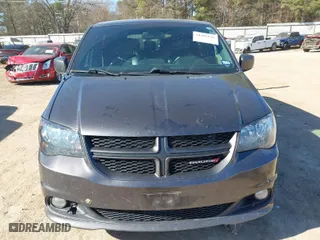 2019 Dodge Grand Caravan GT with VIN 2C4RDGEG4KR640425, listed as a IAAI auction lot 41405148 with 116,257 mi miles. Bid and sale history available at carsss.com. Image 6.
