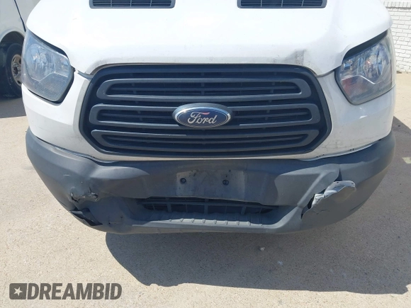 2019 Ford Transit z VIN 1FTYR1YG6KKA31664, wystawiony jako IAAI lot #42004855 z przebiegiem 132 828 mil mil oraz . Historia ofert i sprzedaży dostępna na DreamBid. Obrazek 6.
