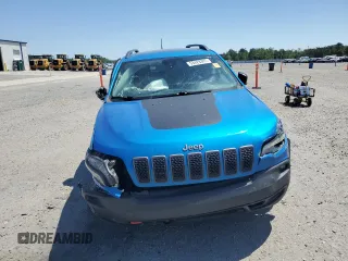 2019 Jeep Cherokee Trailhawk Elite z VIN 1C4PJMBXXKD309306, wystawiony jako Copart lot #53428305 z przebiegiem 99 448 mil mil oraz Szkoda całkowita • Salvage title. Historia ofert i sprzedaży dostępna na DreamBid. Obrazek 5.